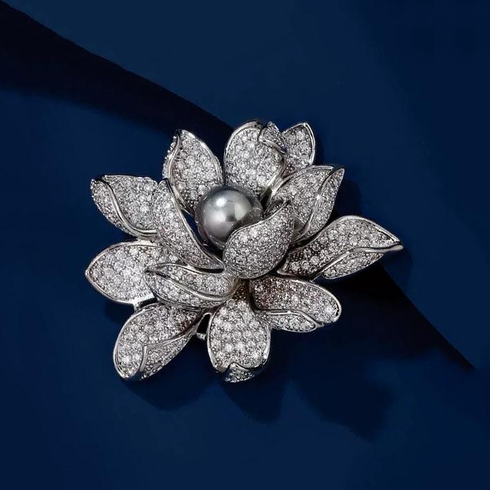 Flower Brooch, 4.2x3.7cm Diamond & Pearl Embellished Floral Pin, Sterling / Plated Jewelry, Elegant Accessory For Women, Ideal Gift F One Size
Flower Brooch, 4.2x3.7cm Diamond & Pearl Embellished Floral Pin, Sterling / Plated Jewelry, Elegant Accessory For Women, Ideal Gift F One Size