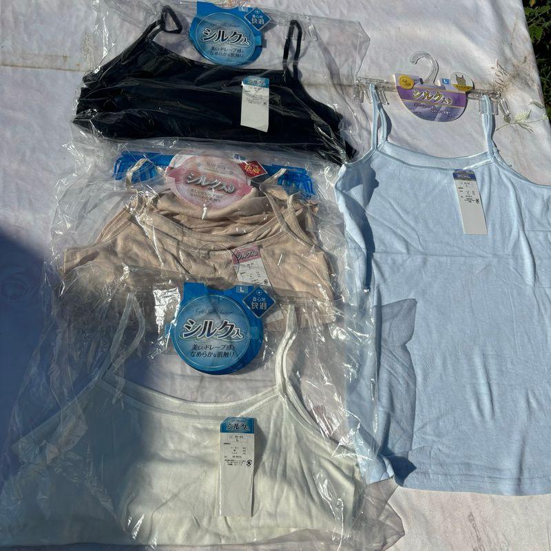 Мягкий! Экспортный Японский Однослойный Шелковый Женский Летний Тонкий на Бретелях Легче всего Сочетать Минималистичный Безрукавный Жилет Внутренний Подходящий Нижний Слой Black M
Мягкий! Экспортный Японский Однослойный Шелковый Женский Летний Тонкий на Бретелях Легче всего Сочетать Минималистичный Безрукавный Жилет Внутренний Подходящий Нижний Слой Black M