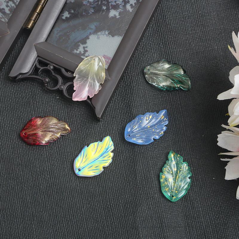 10pcs Vintage Glass Feather Leaf Pendants for DIY Handmade Hairpins & Earrings 17×28mm 10 pcs/bag
10pcs Vintage Glass Feather Leaf Pendants for DIY Handmade Hairpins & Earrings 17×28mm 10 pcs/bag