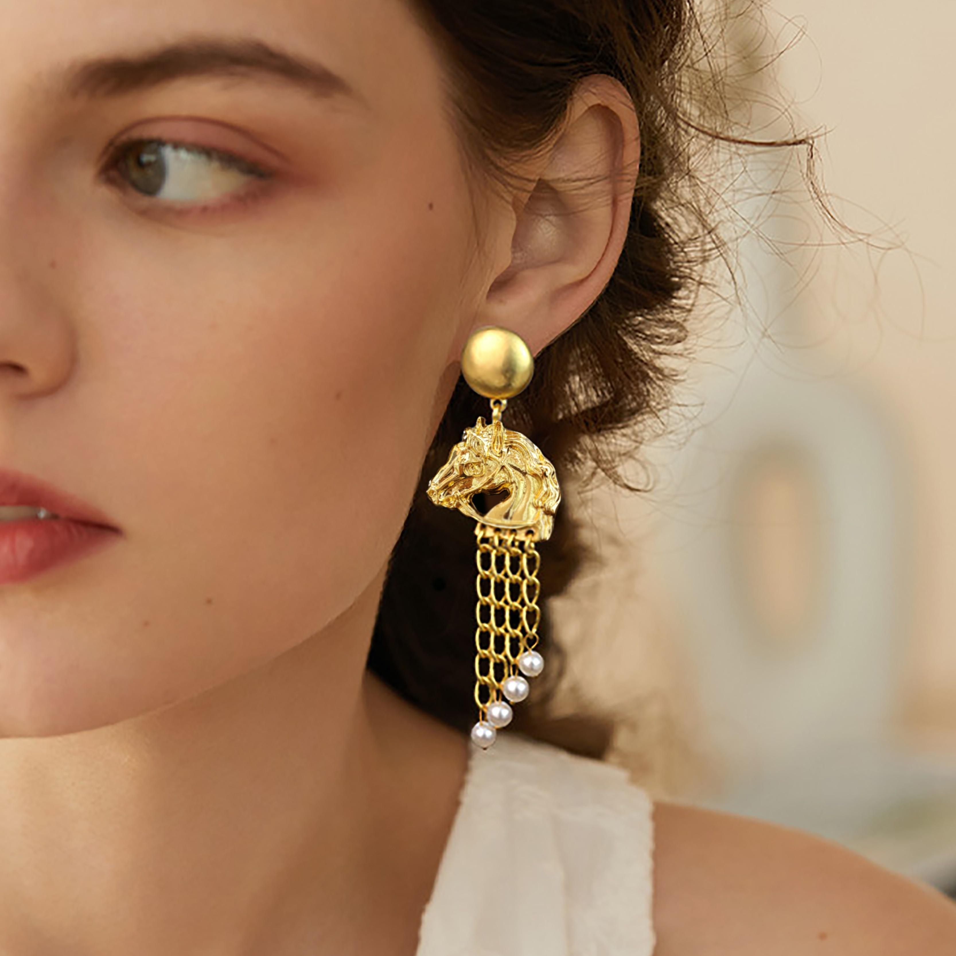 Винтажные элегантные серьги-подвески в виде головы лошади, серьги-кисточки для женщин, идеально подходят для повседневной носки и вечеринок золотой
Винтажные элегантные серьги-подвески в виде головы лошади, серьги-кисточки для женщин, идеально подходят для повседневной носки и вечеринок золотой