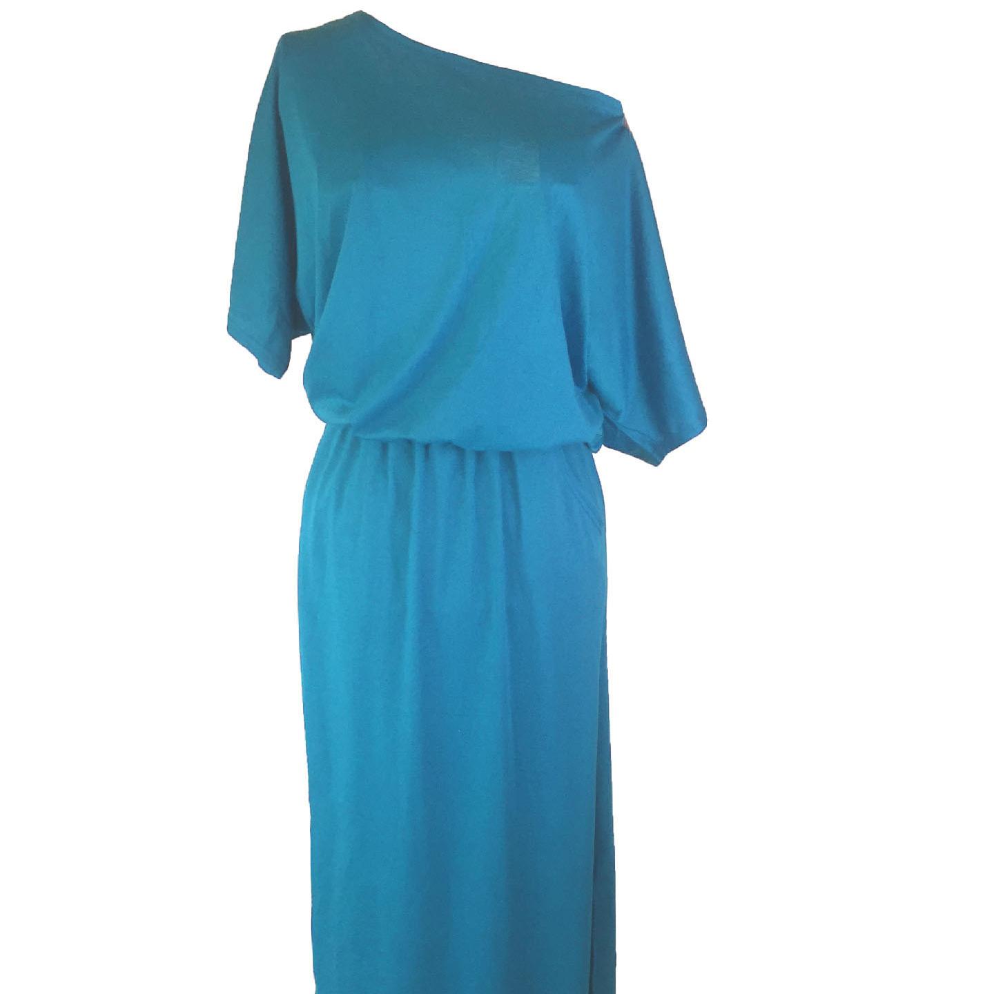 Женское летнее однотонное свободное длинное платье макси с нерегулярным боковым разрезом и карманами XXL
Женское летнее однотонное свободное длинное платье макси с нерегулярным боковым разрезом и карманами XXL