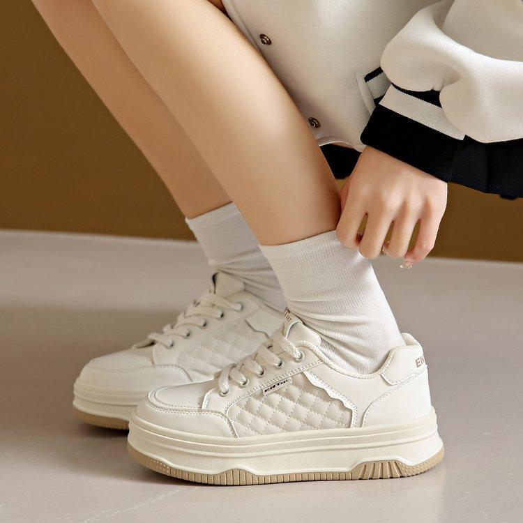 Little white shoes women s new platform niche trend casual shoes lace-up versatile fashion sports shoes 35 белый
Little white shoes women s new platform niche trend casual shoes lace-up versatile fashion sports shoes 35 белый