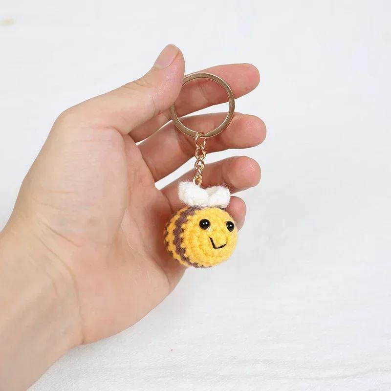Fashion Funny Bees Keyring Exquisite Backpack Decoration Accessories Gifts Novelty Creative Cute Knitting Bee Keychain Pendant
Fashion Funny Bees Keyring Exquisite Backpack Decoration Accessories Gifts Novelty Creative Cute Knitting Bee Keychain Pendant