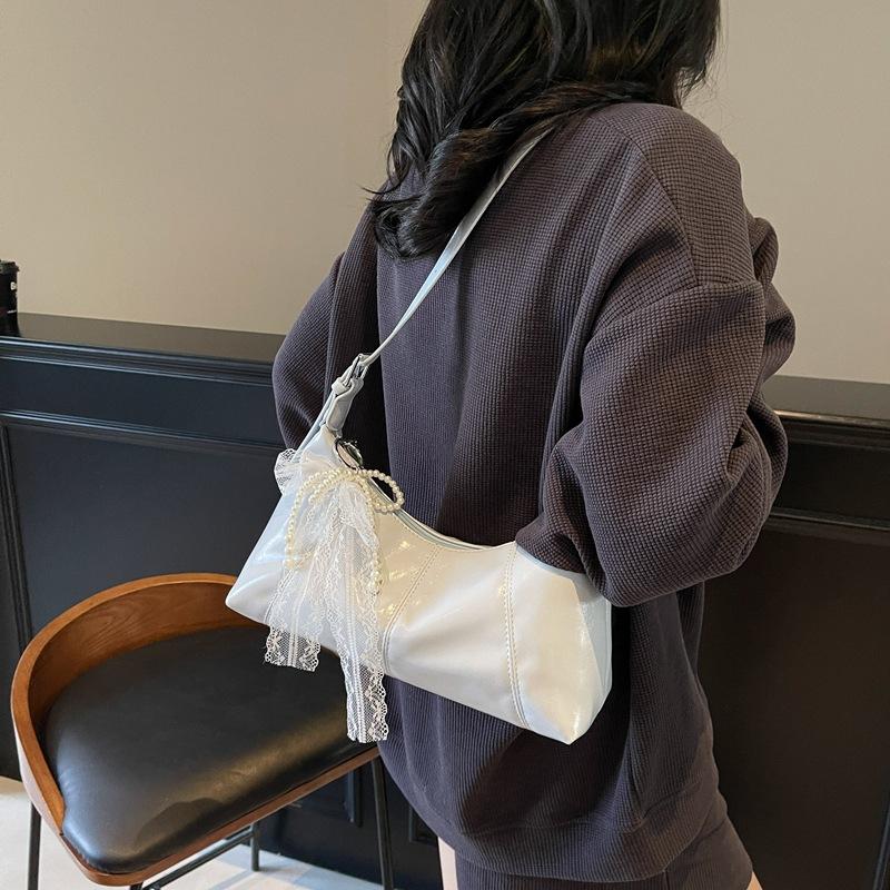 Large-capacity bag women s summer versatile 2025 new niche messenger bag one shoulder underarm dumpling bag
Large-capacity bag women s summer versatile 2025 new niche messenger bag one shoulder underarm dumpling bag