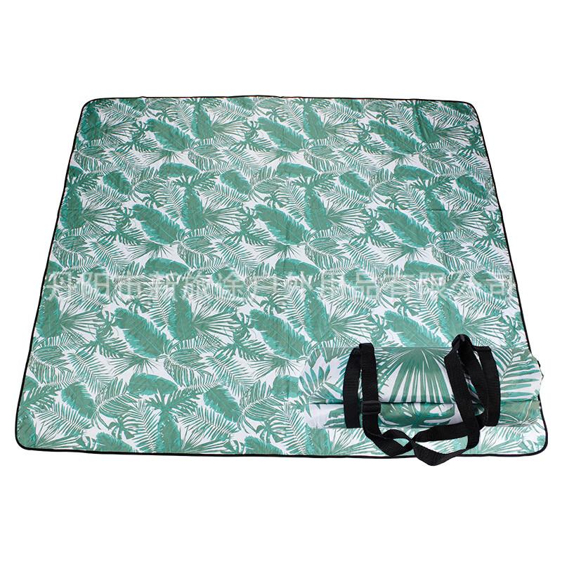 Tropical Banana Leaf Picnic Mat XL
Tropical Banana Leaf Picnic Mat XL