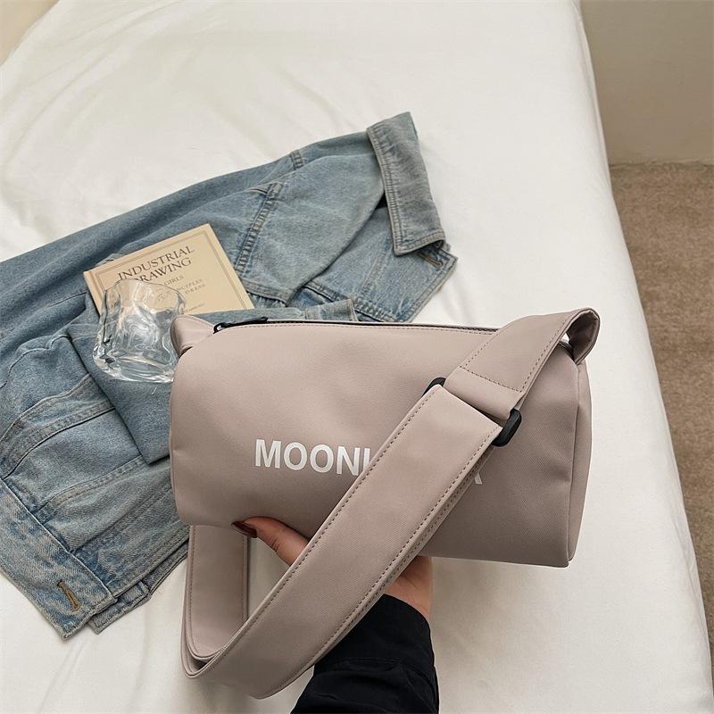 2025 spring personalized new shoulder bag casual niche design messenger bag simple fashion pillow bag women s bag серый
2025 spring personalized new shoulder bag casual niche design messenger bag simple fashion pillow bag women s bag серый