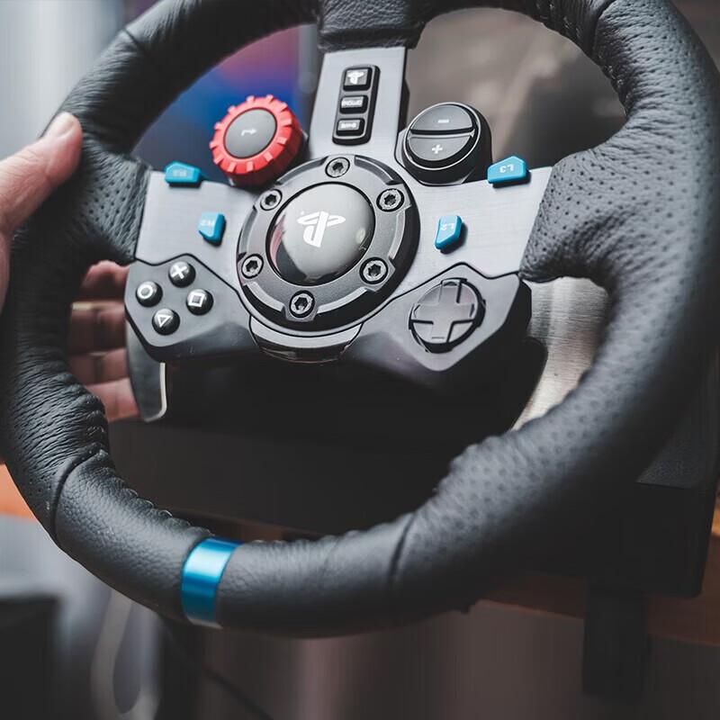 Ігровий кермо та педалі Logitech G29 Driving Force
Ігровий кермо та педалі Logitech G29 Driving Force