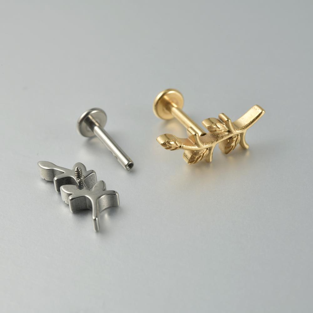 1pc Opal G23 Solid Titanium CZ Flower Cartilage Earrings Stud 16G Internally Threaded Sun Lobe Helix Ear Tragus Piercing Jewelry Silver
1pc Opal G23 Solid Titanium CZ Flower Cartilage Earrings Stud 16G Internally Threaded Sun Lobe Helix Ear Tragus Piercing Jewelry Silver