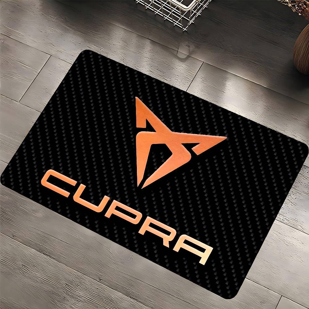 Килимок для підлоги з логотипами THE C-cupra Ретро Багато варіантів Килим для вітальні кухні Протиковзкий Сучасний домашній декор 40x60 cm
Килимок для підлоги з логотипами THE C-cupra Ретро Багато варіантів Килим для вітальні кухні Протиковзкий Сучасний домашній декор 40x60 cm