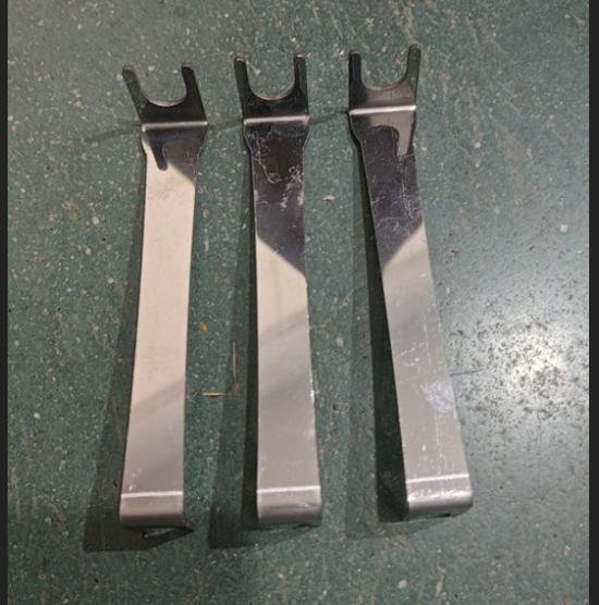 Stainless Steel Pipe Pulling Fork for Household Water Purifier with 1/4 & 3/8 PE Quick Connector, Filter Element Tool, & Wrench.
Stainless Steel Pipe Pulling Fork for Household Water Purifier with 1/4 & 3/8 PE Quick Connector, Filter Element Tool, & Wrench.