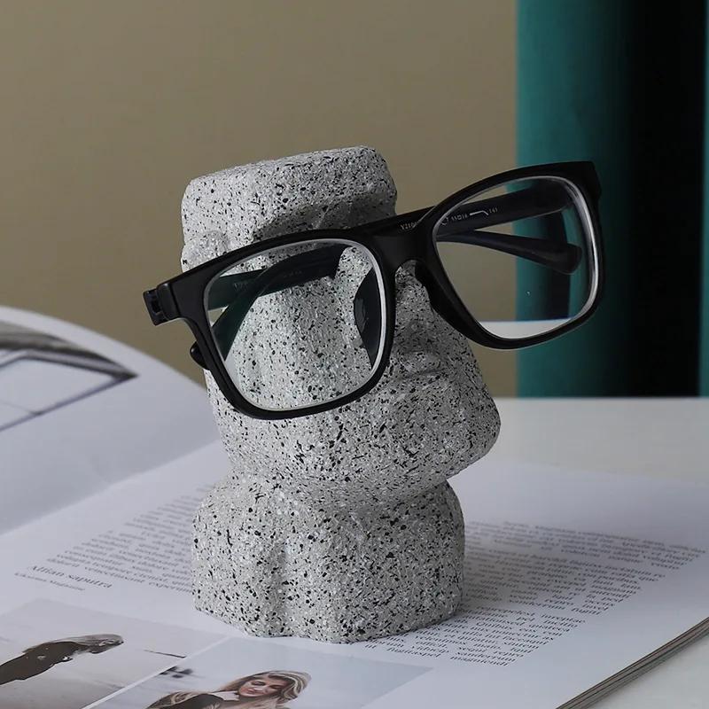 1pc Funny Creative Easter Island Spectacle Holder Sunglasses Display Stand Storage Rack Home Office Desktop Unique Decoration
1pc Funny Creative Easter Island Spectacle Holder Sunglasses Display Stand Storage Rack Home Office Desktop Unique Decoration
