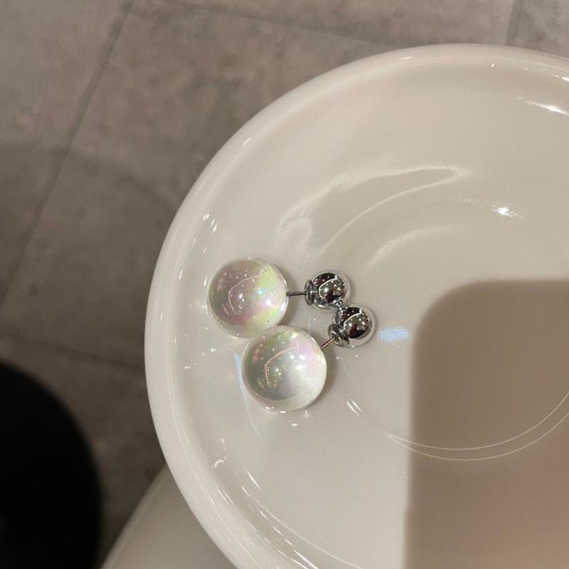 Dreamy Dazzling Pearl Glass Ball Stud Earrings - Elegant, Versatile Women s Fashion Jewelry
Dreamy Dazzling Pearl Glass Ball Stud Earrings - Elegant, Versatile Women s Fashion Jewelry