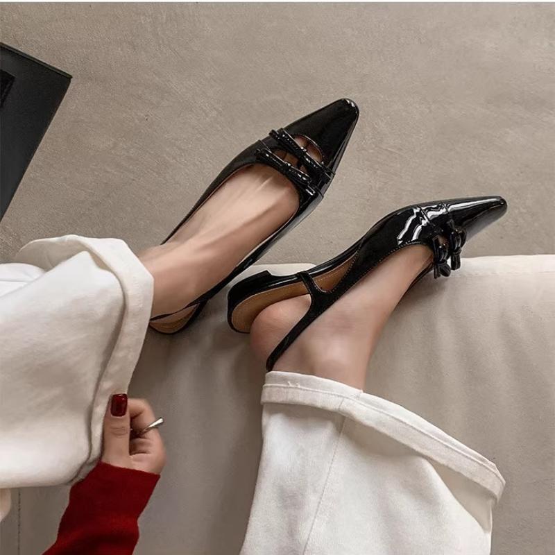 Новые сандалии женские летние тапочки на платформе женские удобные легкие босоножки на танкетке женские толстые нескользящие пляжные туфли 35 чёрный
Новые сандалии женские летние тапочки на платформе женские удобные легкие босоножки на танкетке женские толстые нескользящие пляжные туфли 35 чёрный