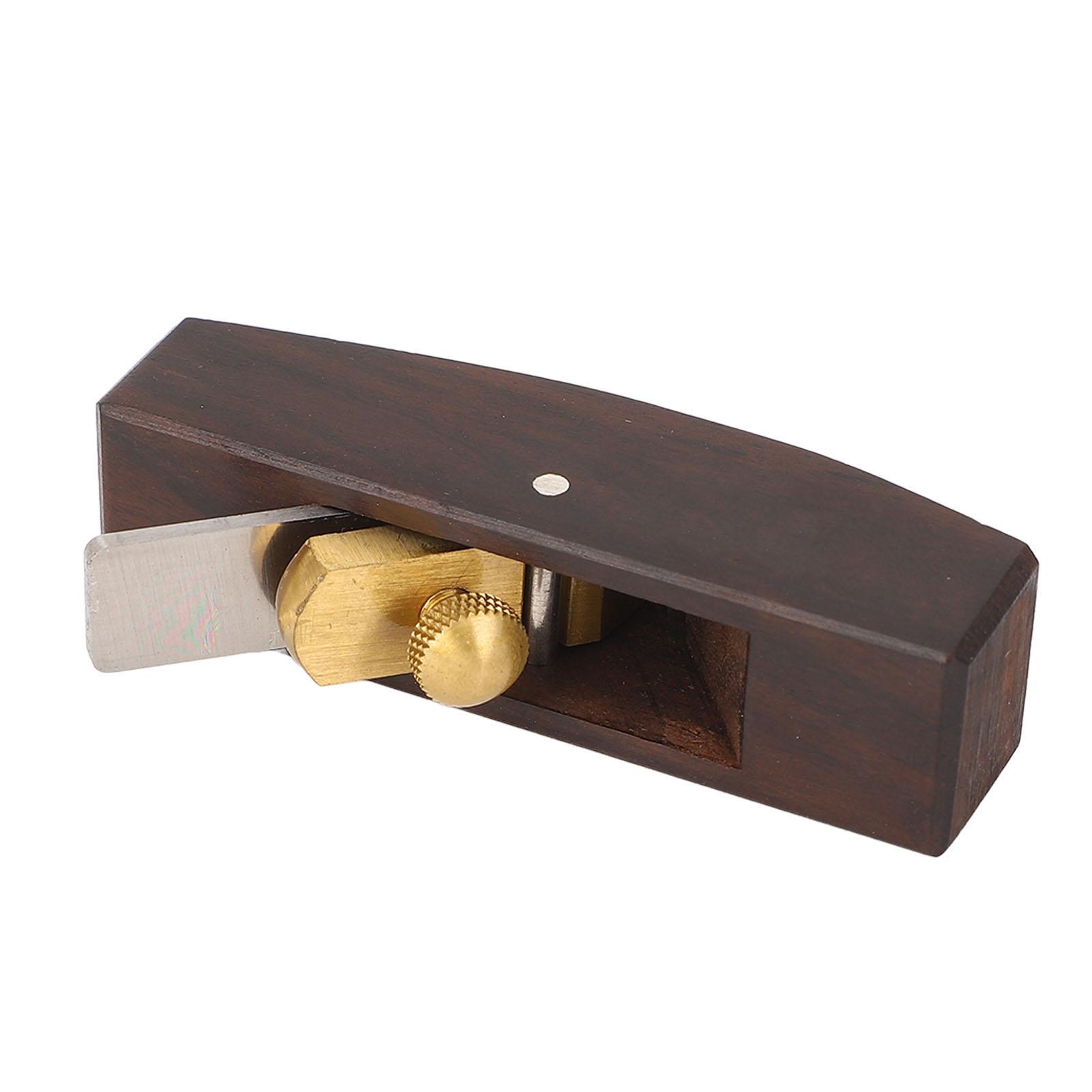 Маленький ручной рубанок с круглой основой из быстрорежущей стали, портативный рубанок для обрезки древесины и снятия фаски
Маленький ручной рубанок с круглой основой из быстрорежущей стали, портативный рубанок для обрезки древесины и снятия фаски