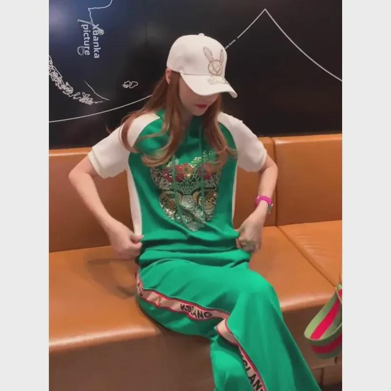 Women s Summer Green Fashion Set: Celebrity Street Style Loose T-shirt with Slimming Wide-leg Pants for Petite Figures 2XL зелений
Women s Summer Green Fashion Set: Celebrity Street Style Loose T-shirt with Slimming Wide-leg Pants for Petite Figures 2XL зелений
