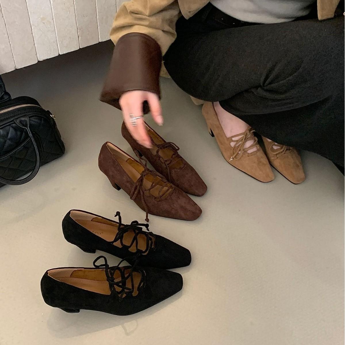 2025 autumn and winter new round head thick high heel strap commuter work women s single shoes suede soft sole professional women s shoes 39 кофейный
2025 autumn and winter new round head thick high heel strap commuter work women s single shoes suede soft sole professional women s shoes 39 кофейный