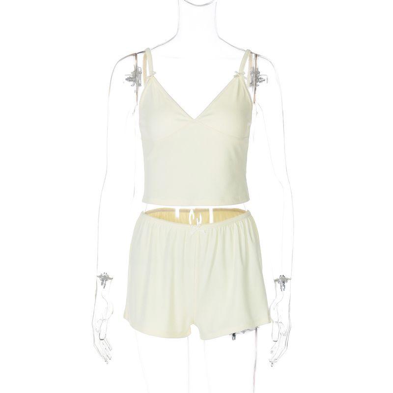 European and American Women s Clothing 2025 Summer New Arrival Fashion V-neck Sling Vest Silm Pure Color Shorts Suit Light yellow L
European and American Women s Clothing 2025 Summer New Arrival Fashion V-neck Sling Vest Silm Pure Color Shorts Suit Light yellow L