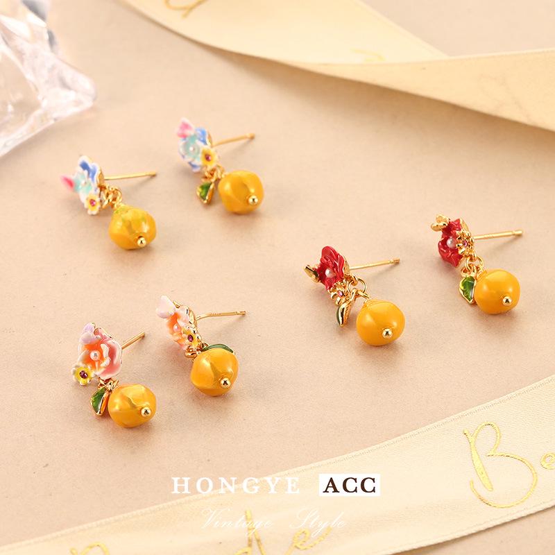 Mori-Style Colorful Flower Design Tassel Stud Earrings - Cute & Literary Women s Accessory.
Mori-Style Colorful Flower Design Tassel Stud Earrings - Cute & Literary Women s Accessory.