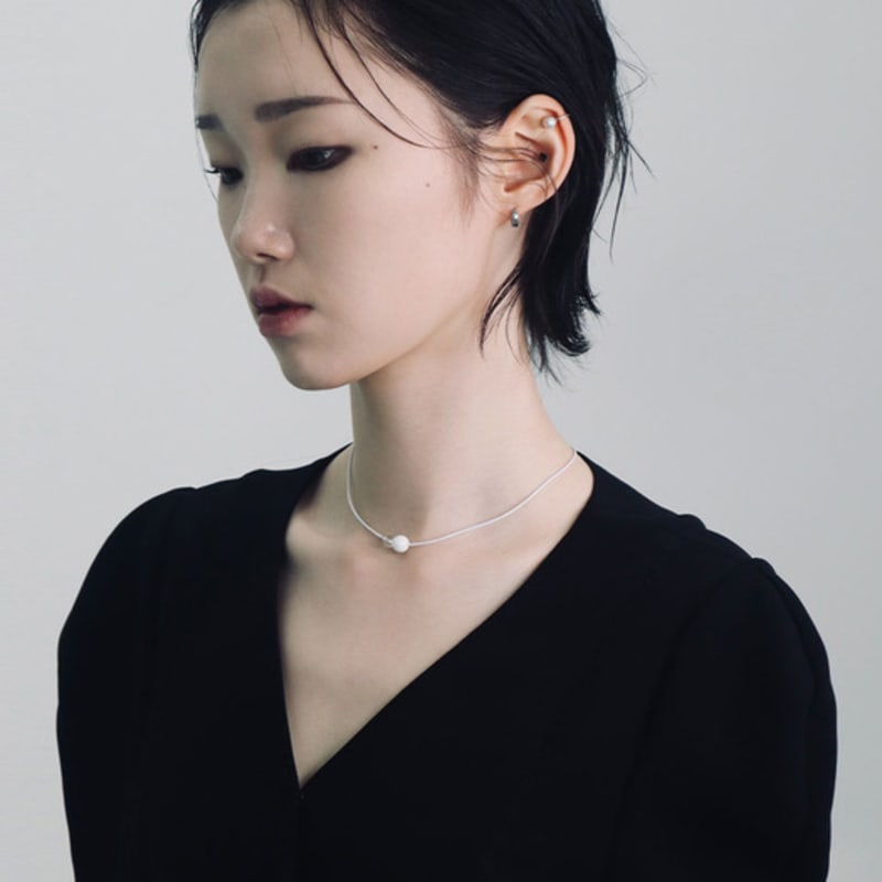 Baroque Stone white gemstone leather necklace (Basic) 36cm+5cm
Baroque Stone white gemstone leather necklace (Basic) 36cm+5cm