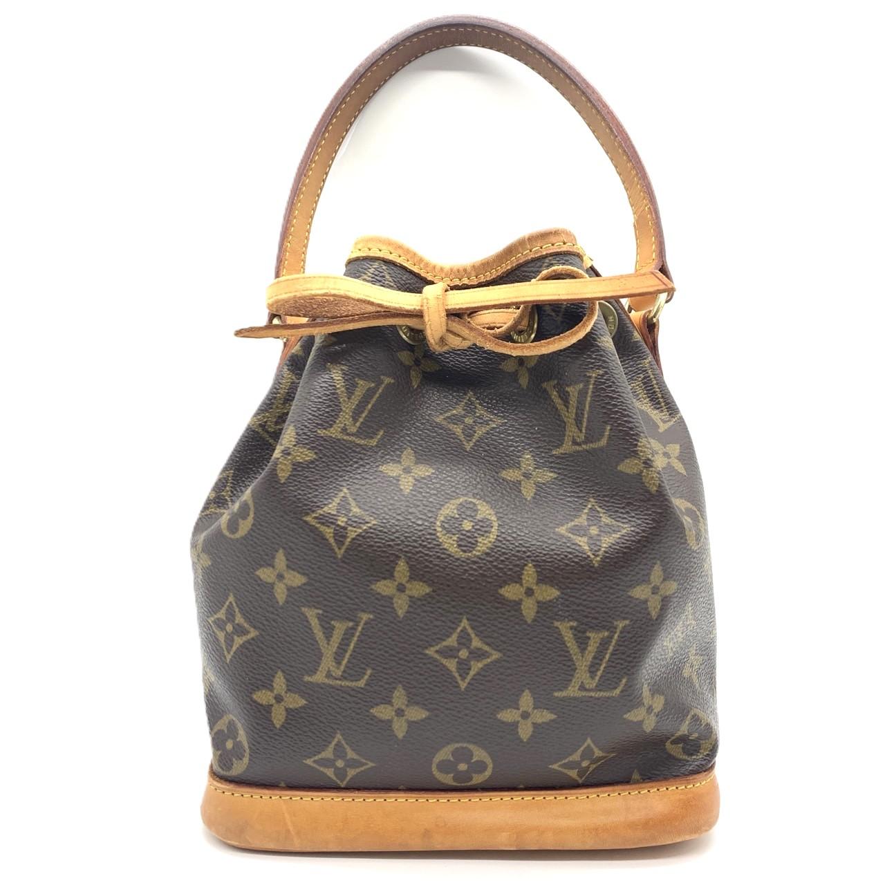 Вживана жіноча сумка LOUIS VUITTON з полотна Monogram
Вживана жіноча сумка LOUIS VUITTON з полотна Monogram