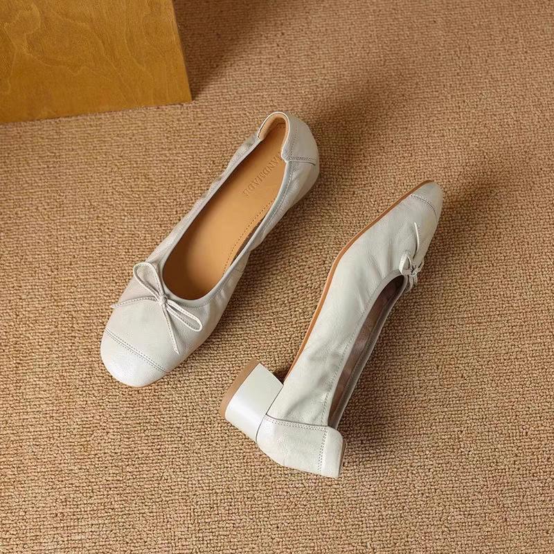 2025 spring and autumn new pointed head shallow mouth thin soft leather flat casual single shoes women s ballet shoes women 40 слонова кістка
2025 spring and autumn new pointed head shallow mouth thin soft leather flat casual single shoes women s ballet shoes women 40 слонова кістка