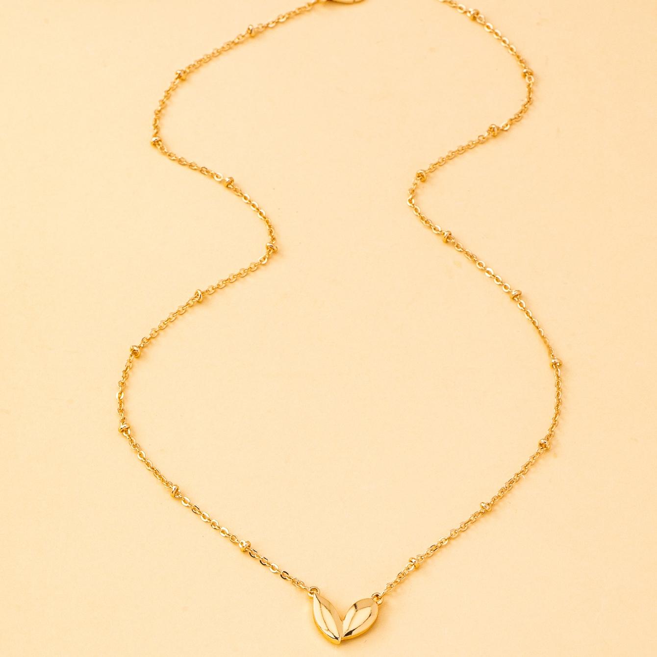 A Women s Necklace, a Simple Heart-Shaped Sweet and Elegant Pendant Necklace, Suitable for Daily Wear and Vacation Wear
A Women s Necklace, a Simple Heart-Shaped Sweet and Elegant Pendant Necklace, Suitable for Daily Wear and Vacation Wear