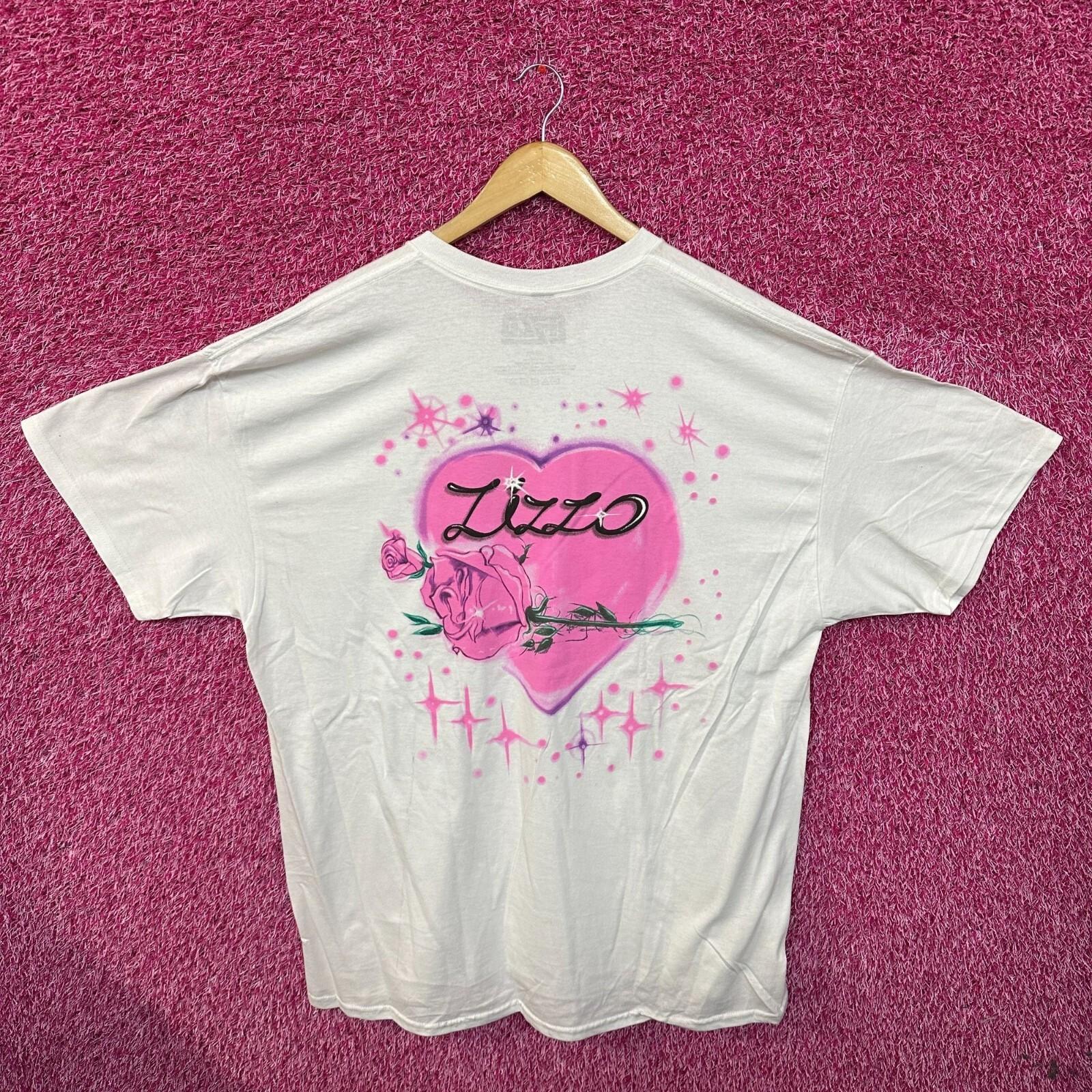 Lizzo oversized white Tee 0X1X S
Lizzo oversized white Tee 0X1X S