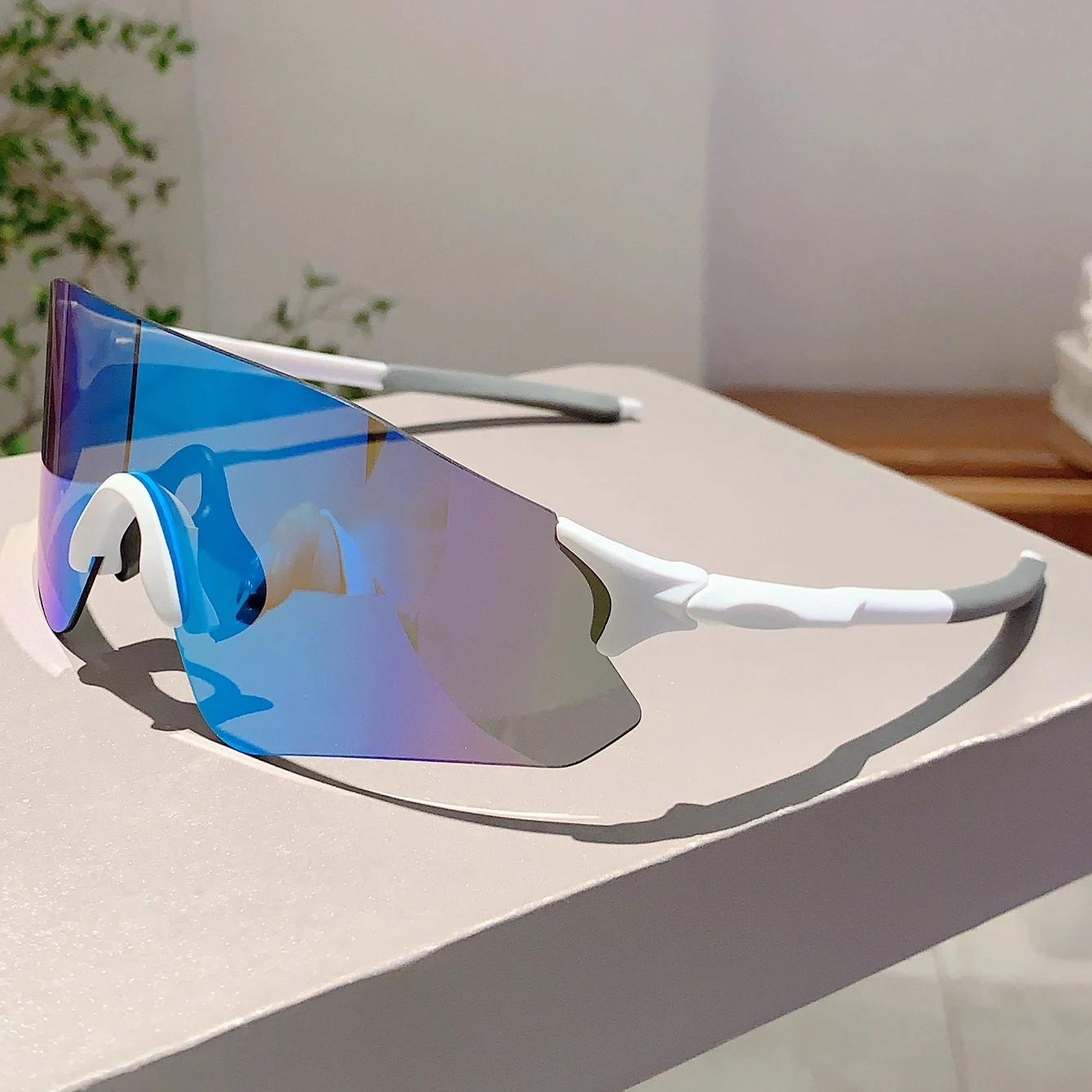KAMMPT Oversized Rimless Sunglasses Men 2024 New Wrapped Round Mirror Sports Goggle Trendy Punk Style Outdoor Cycling Shades without case
KAMMPT Oversized Rimless Sunglasses Men 2024 New Wrapped Round Mirror Sports Goggle Trendy Punk Style Outdoor Cycling Shades without case