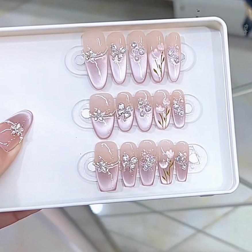Hand-woven Armor Tulip Garden 2.0 Three-dimensional Hand-painted Tulip Cat Eye Style Nail Art Patch Extra small xs
Hand-woven Armor Tulip Garden 2.0 Three-dimensional Hand-painted Tulip Cat Eye Style Nail Art Patch Extra small xs