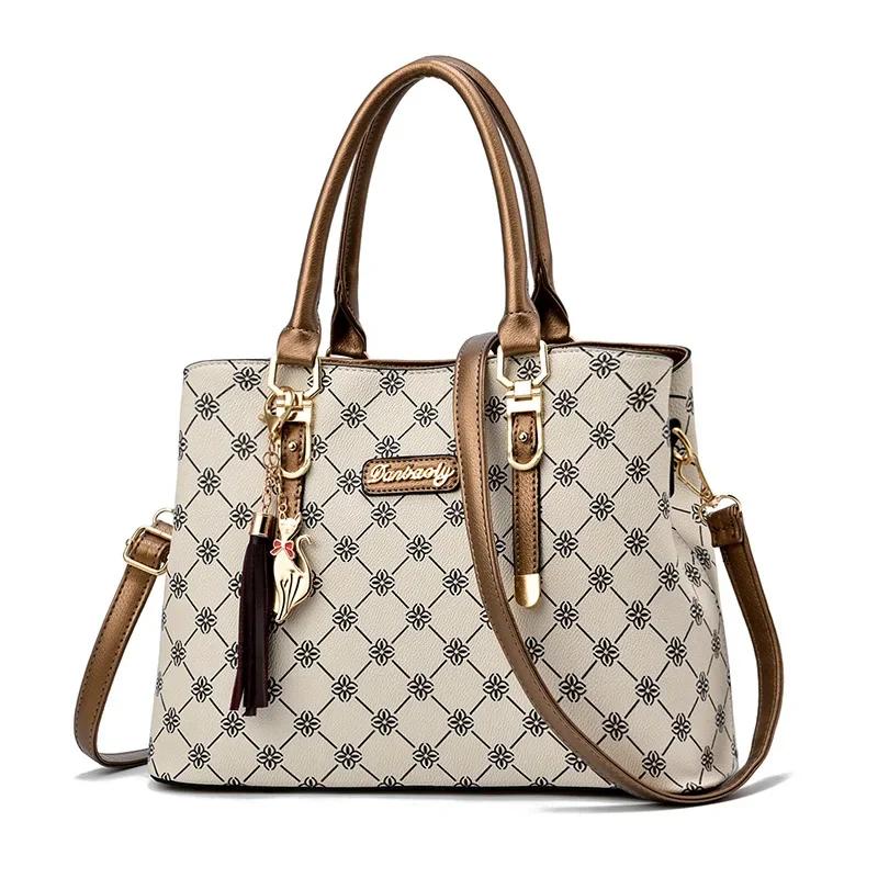 Fashionable Trendy Printed Women S Shoulder Bag Large Capacity Versatile Handbag Classic Retro Crossbody Bag Commuting Tote Bag 32x13x23cm
Fashionable Trendy Printed Women S Shoulder Bag Large Capacity Versatile Handbag Classic Retro Crossbody Bag Commuting Tote Bag 32x13x23cm