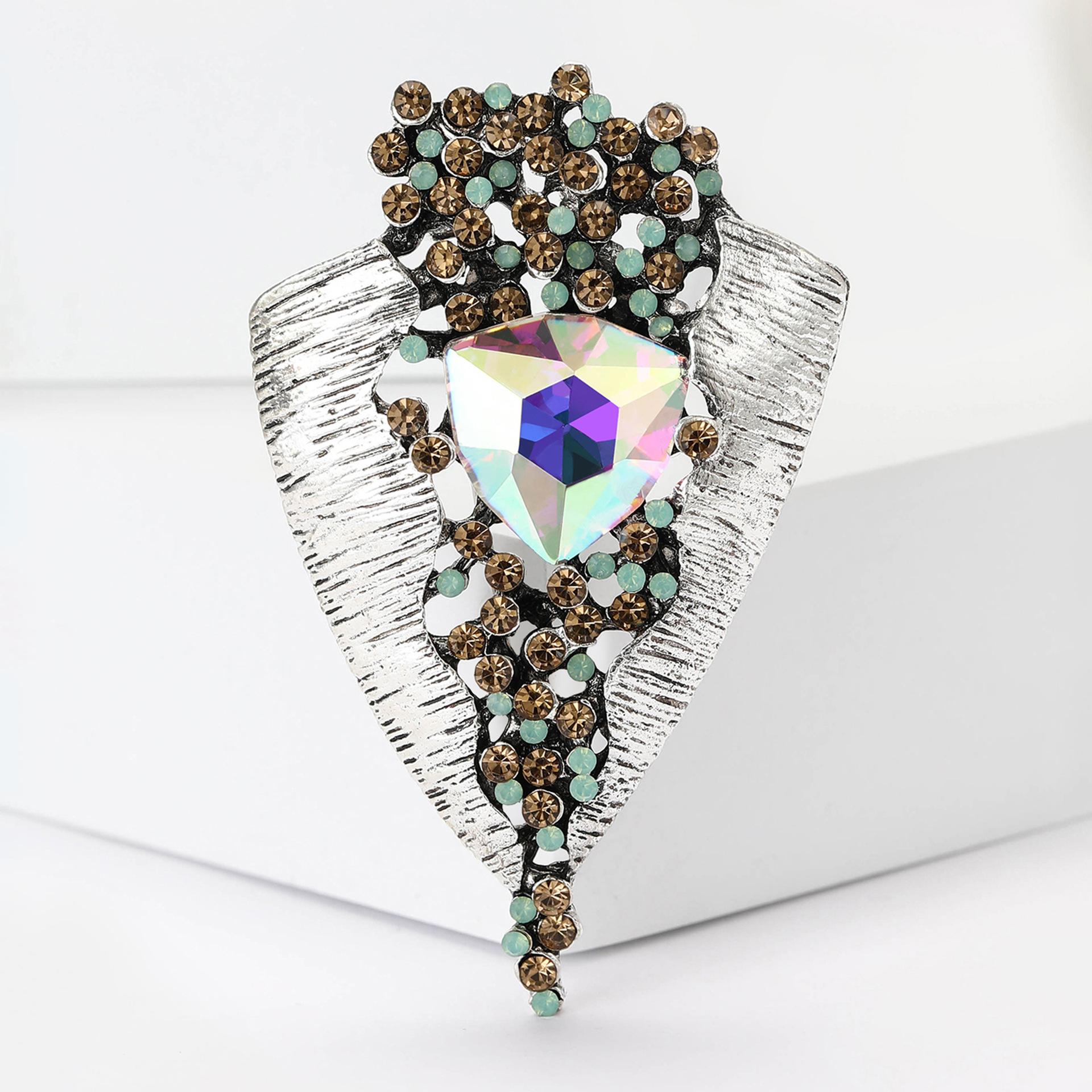 Women Men Luxury Full Crystal Exquisite Exaggerated Brooches Badges Fashion Luxury Rhinestone Lady Banquet Party Pin Corsages белый
Women Men Luxury Full Crystal Exquisite Exaggerated Brooches Badges Fashion Luxury Rhinestone Lady Banquet Party Pin Corsages белый