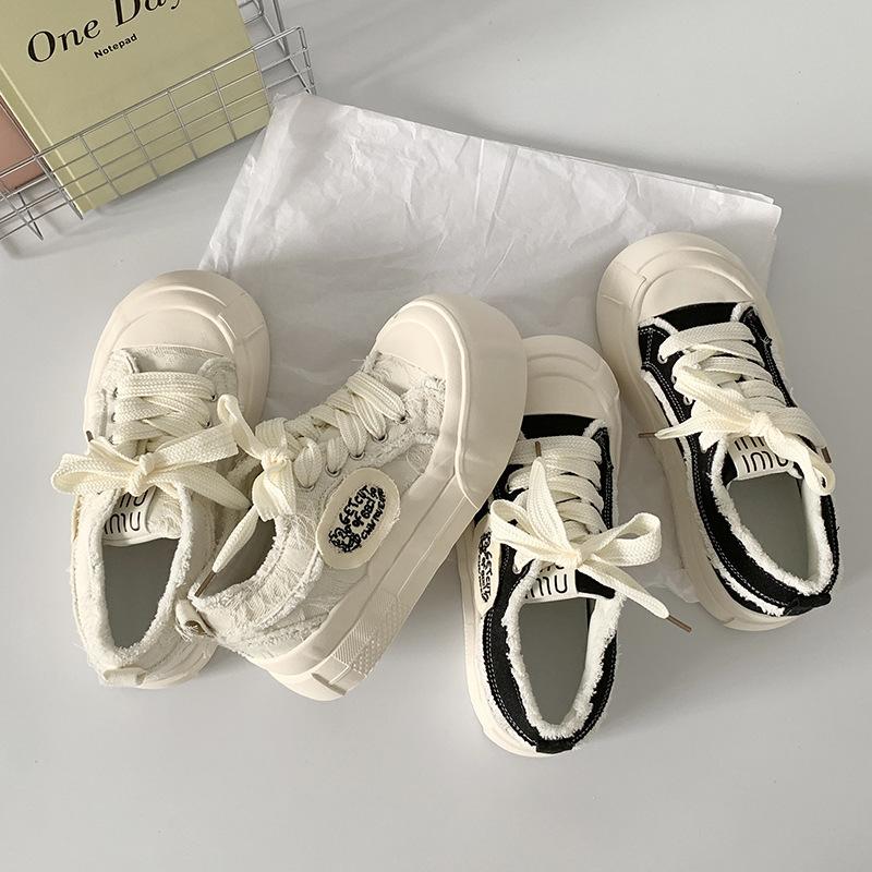 Fashion explosion versatile thick-soled white shoes women wear new popular spring and summer retro lightweight heightening board shoes 35 чёрный
Fashion explosion versatile thick-soled white shoes women wear new popular spring and summer retro lightweight heightening board shoes 35 чёрный