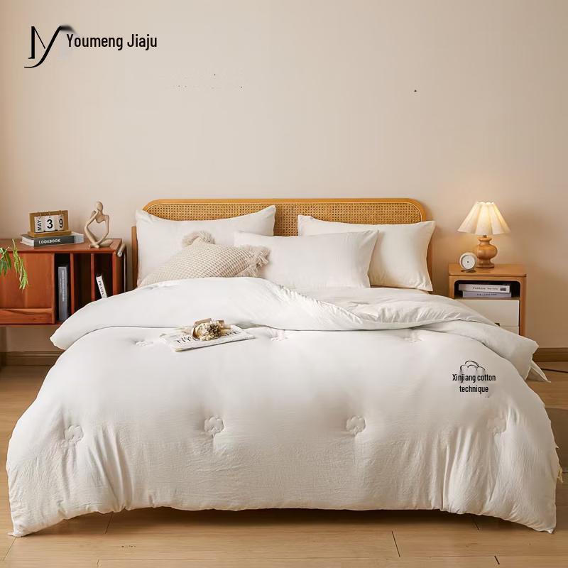 All-Season Fiber Blend Comforter
All-Season Fiber Blend Comforter