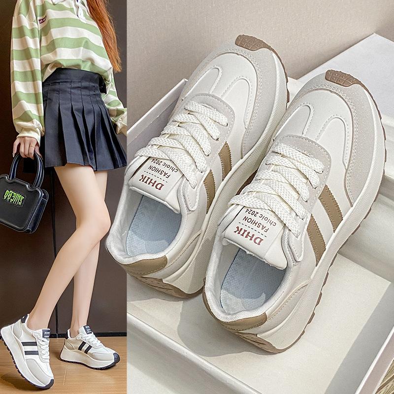 New Korean version ins casual board shoes women s 2024 summer height increase versatile fashion platform trend breathable sports shoes 35
New Korean version ins casual board shoes women s 2024 summer height increase versatile fashion platform trend breathable sports shoes 35