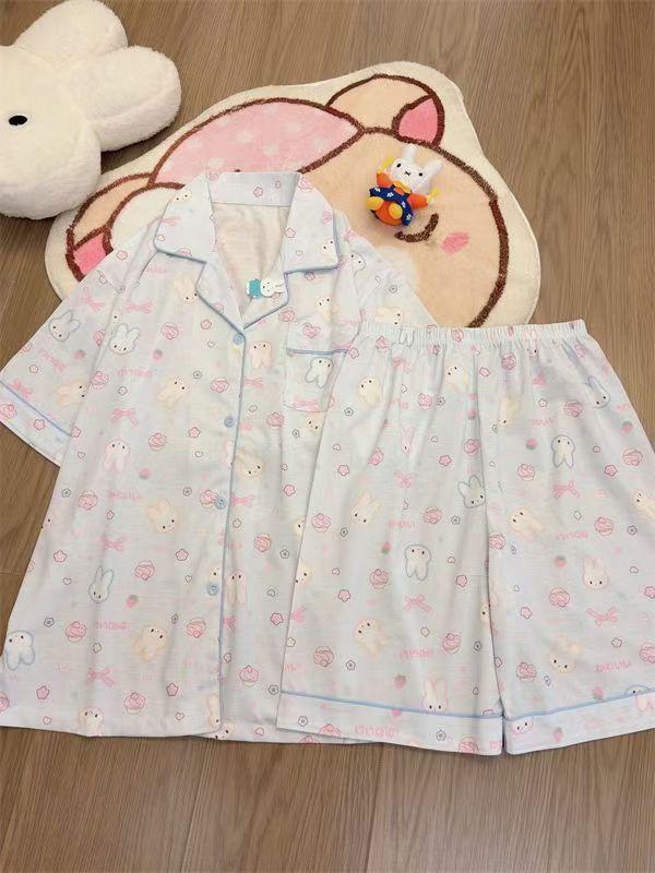 Japanese princess style blue strawberry rabbit pajamas women s summer short-sleeved shorts cardigan two-piece girl loungewear XXL
Japanese princess style blue strawberry rabbit pajamas women s summer short-sleeved shorts cardigan two-piece girl loungewear XXL
