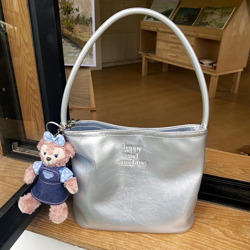 New Trendy Spring Fashion Embroidery Versatile Casual Armpit Bag High-end Fashionable One-shoulder Handbag
New Trendy Spring Fashion Embroidery Versatile Casual Armpit Bag High-end Fashionable One-shoulder Handbag