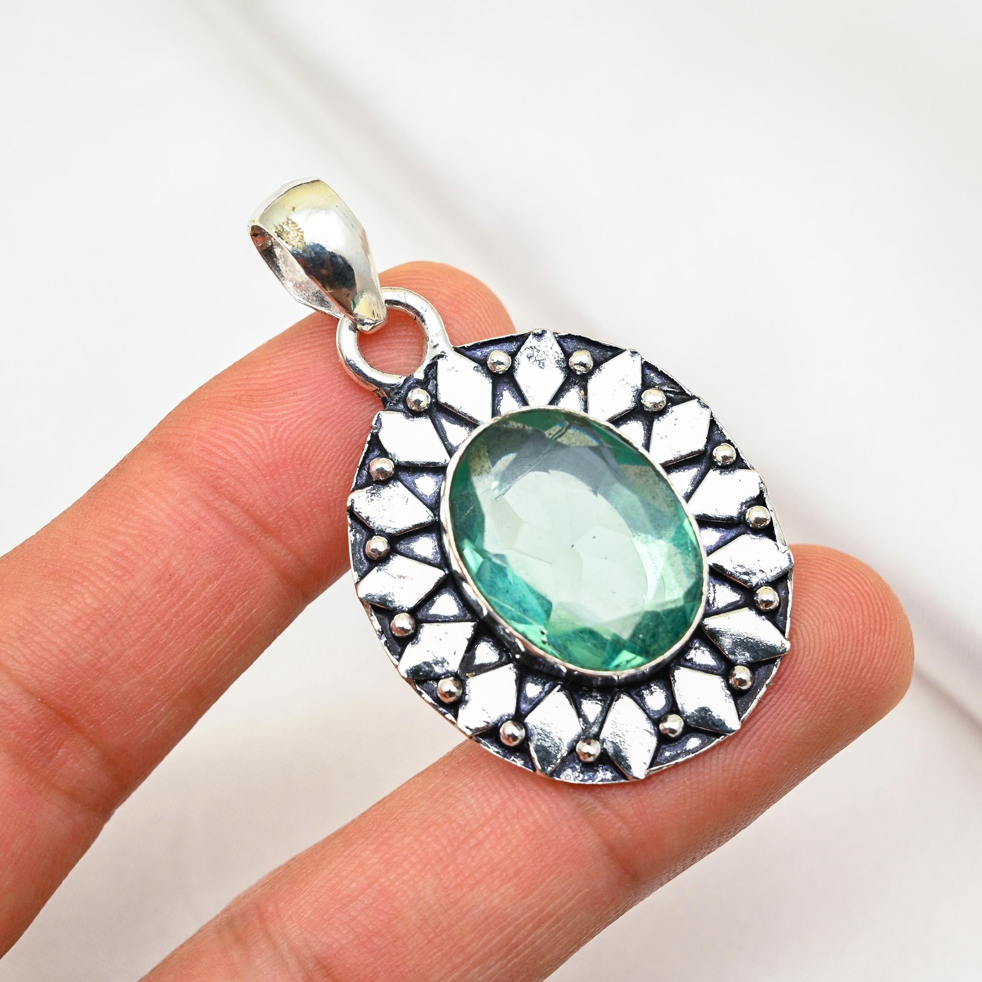 Подвеска Aqua Apatite, кулон из стерлингового серебра 925 пробы, ювелирные изделия ручной работы с драгоценными камнями, подарки для жены, абсолютно новый кулон 1.96 Inches синий
Подвеска Aqua Apatite, кулон из стерлингового серебра 925 пробы, ювелирные изделия ручной работы с драгоценными камнями, подарки для жены, абсолютно новый кулон 1.96 Inches синий