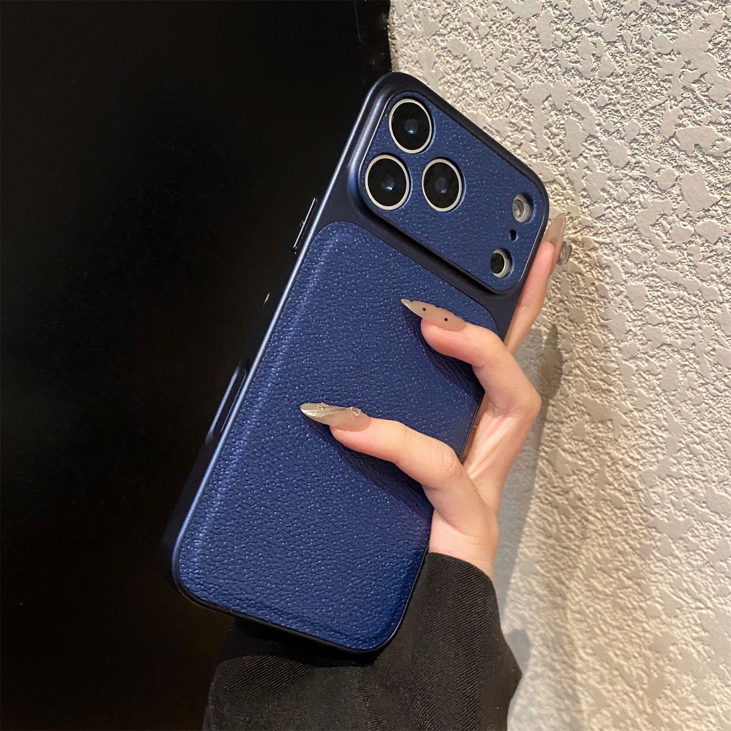 Apple 17promax Leather Texture Full Coverage Phone Case, Compatible with 17 Large Windows (16/15/14 Models). iPhone 13 Pro Max
Apple 17promax Leather Texture Full Coverage Phone Case, Compatible with 17 Large Windows (16/15/14 Models). iPhone 13 Pro Max