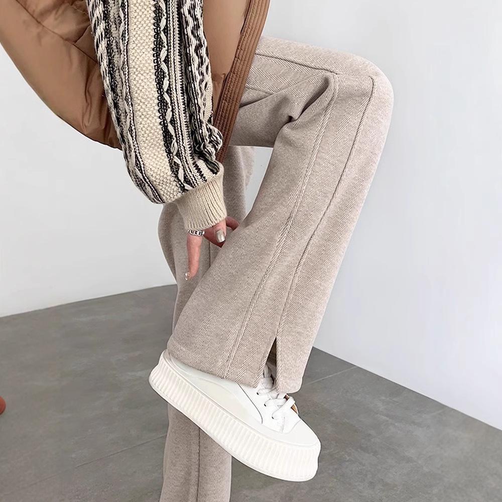 Oatmeal Women s High-Waisted Wool-Blend Wide-Leg Pants: Fleece-Lined, Slit, Herringbone, Autumn/Winter 2024. S (Weight 105 jin)
Oatmeal Women s High-Waisted Wool-Blend Wide-Leg Pants: Fleece-Lined, Slit, Herringbone, Autumn/Winter 2024. S (Weight 105 jin)