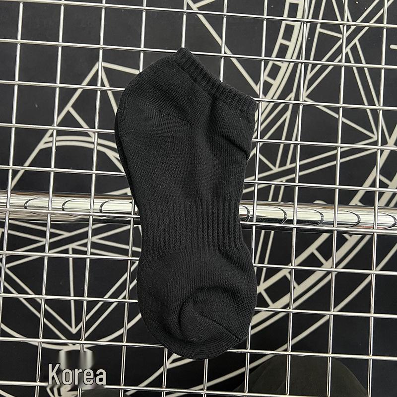 Men s Thick White Cotton Mid-Calf Sports Socks with Terry Loop Cuff - Sweat-Absorbing, Simple Design. Thick Terry Bottom
Men s Thick White Cotton Mid-Calf Sports Socks with Terry Loop Cuff - Sweat-Absorbing, Simple Design. Thick Terry Bottom