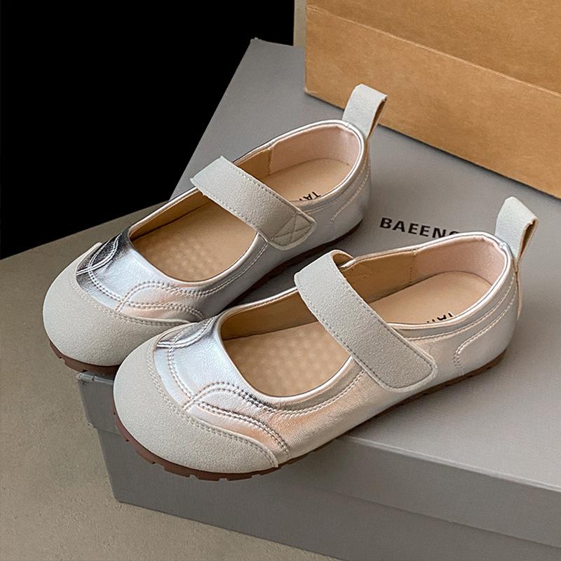 With skirt little white shoes women s summer breathable Velcro sports sandals flat cloud puffs Mary Jane single shoes 40 серебряный
With skirt little white shoes women s summer breathable Velcro sports sandals flat cloud puffs Mary Jane single shoes 40 серебряный