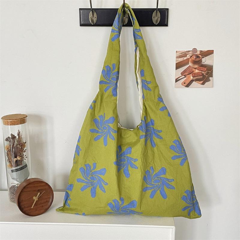 New literary and artistic small blue flower canvas vest women s lazy wind commuting largecapacity shoulder handbag зелёный
New literary and artistic small blue flower canvas vest women s lazy wind commuting largecapacity shoulder handbag зелёный