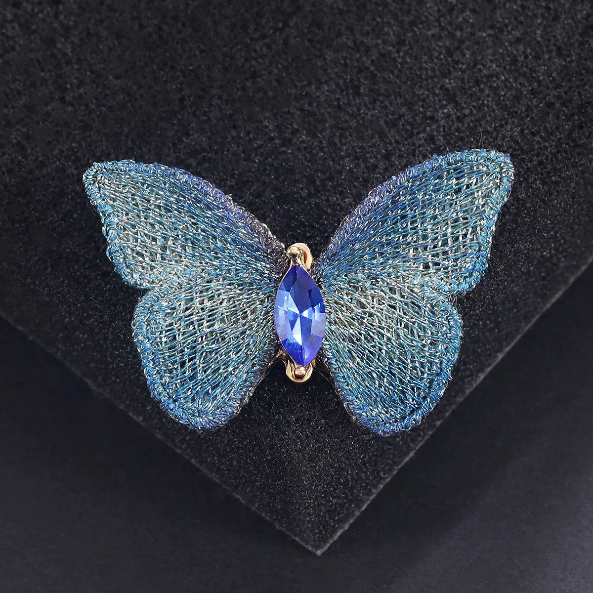 Handmade Embroidered Butterfly Brooch - Women s High-End Jewelry Accessory
Handmade Embroidered Butterfly Brooch - Women s High-End Jewelry Accessory