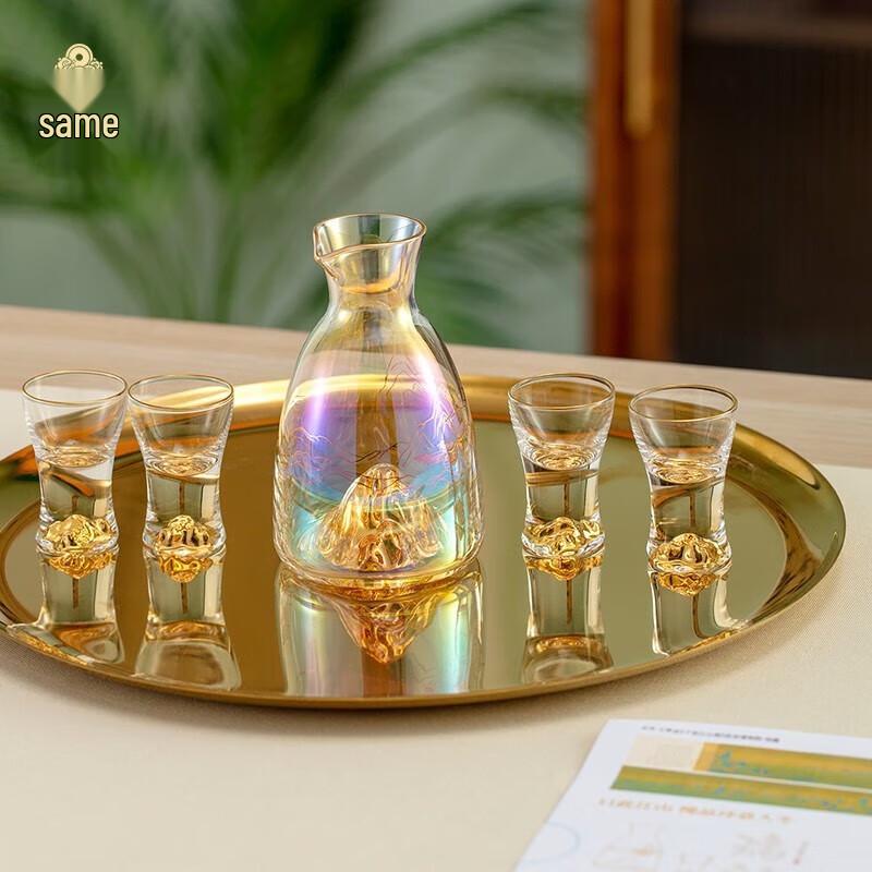 Forbidden City Thousand Miles Landscape Wine Set
Forbidden City Thousand Miles Landscape Wine Set