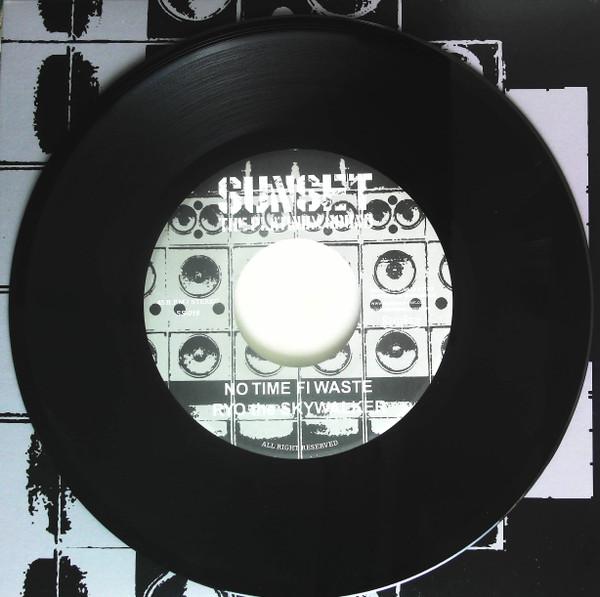7inch Record RYO THE SKYWALKER No Time Fi Waste SS016 Sunset The Plat 2006 Japan Japanese Club Dance Used
7inch Record RYO THE SKYWALKER No Time Fi Waste SS016 Sunset The Plat 2006 Japan Japanese Club Dance Used