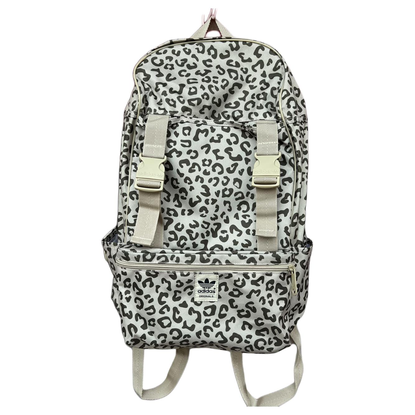 Adidas Polyester Backpack Regular Unisex Leopard Print Adidas S20123
Adidas Polyester Backpack Regular Unisex Leopard Print Adidas S20123