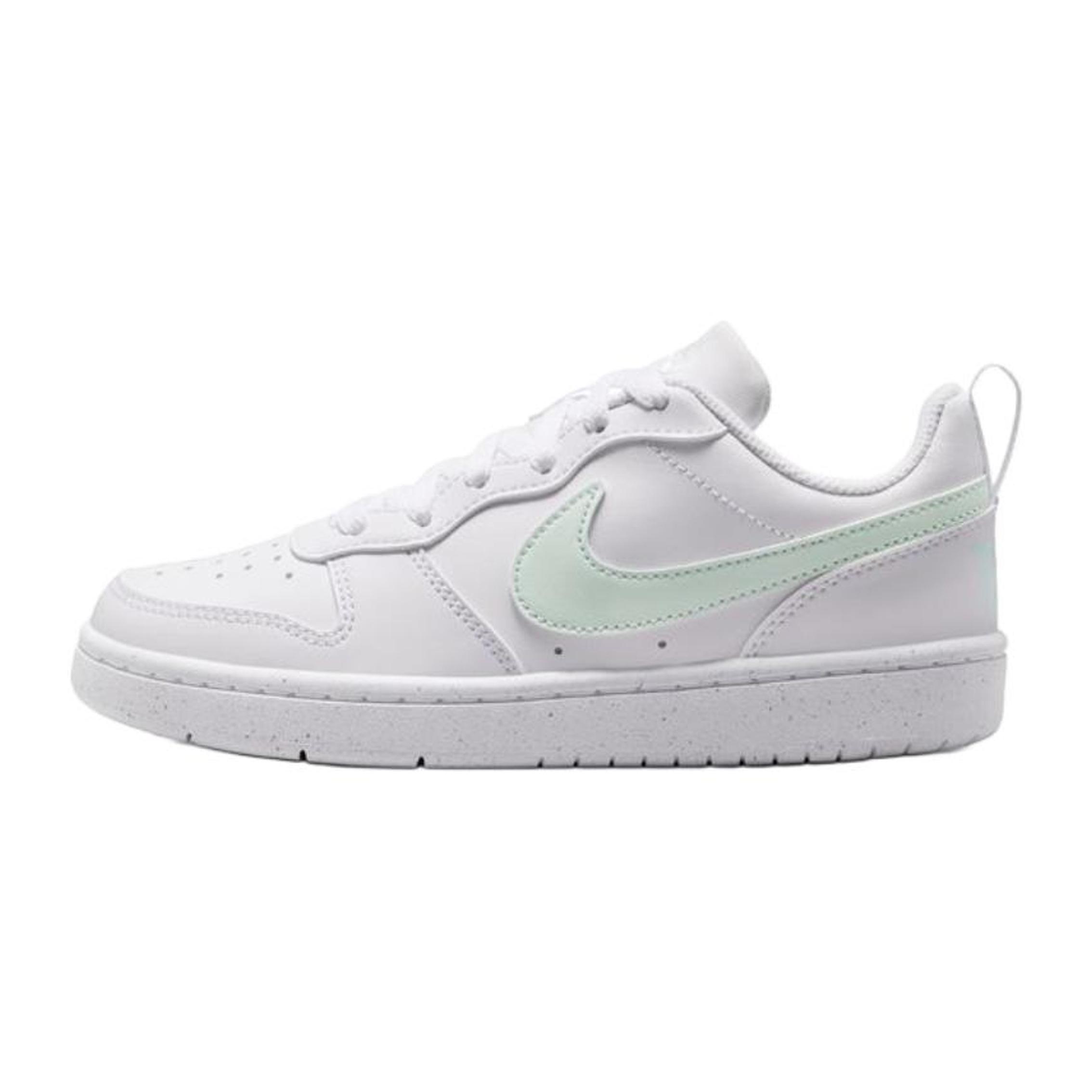 Nike Court Borough Low top Kids Skateboarding Shoes White Green DV5456-138 38.5
Nike Court Borough Low top Kids Skateboarding Shoes White Green DV5456-138 38.5