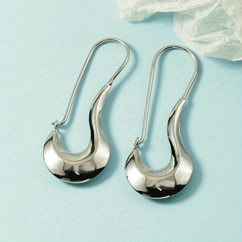 Special-shaped glossy temperament earrings, Japanese and Korean personality versatile earrings, metallic Temu explosive ear hooks серебряный
Special-shaped glossy temperament earrings, Japanese and Korean personality versatile earrings, metallic Temu explosive ear hooks серебряный