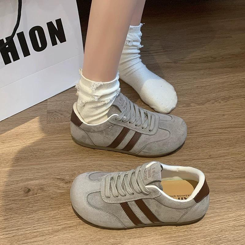 Retro flat-bottomed German training shoes for women s 2025 spring new light and comfortable color matching Forrest Gump versatile niche casual shoes 35 серый
Retro flat-bottomed German training shoes for women s 2025 spring new light and comfortable color matching Forrest Gump versatile niche casual shoes 35 серый