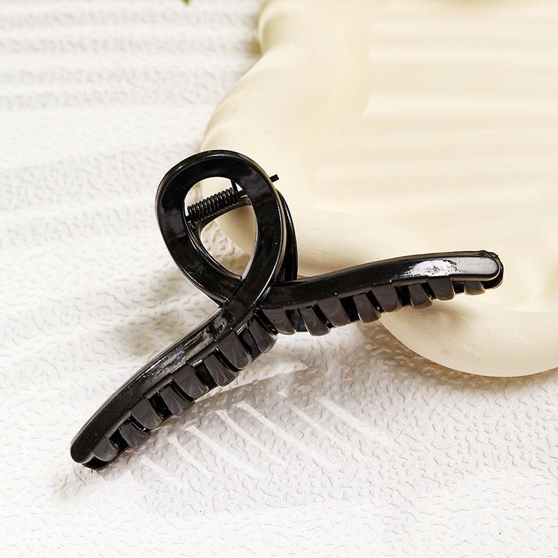 Elegant Pearl & Imitation Diamond Shark Clip Hair Accessory for Women
Elegant Pearl & Imitation Diamond Shark Clip Hair Accessory for Women